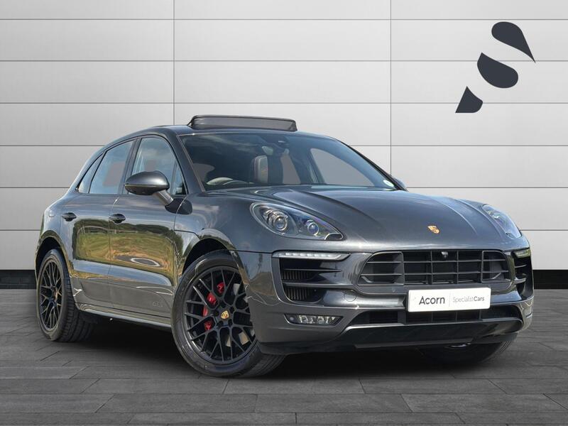 Porsche Macan Image
