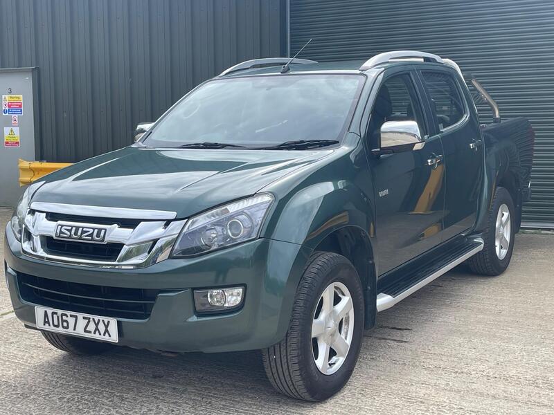 2017 Isuzu D-Max 2.5 TD Utah Huntsman 4x4 4dr interior or exterior view