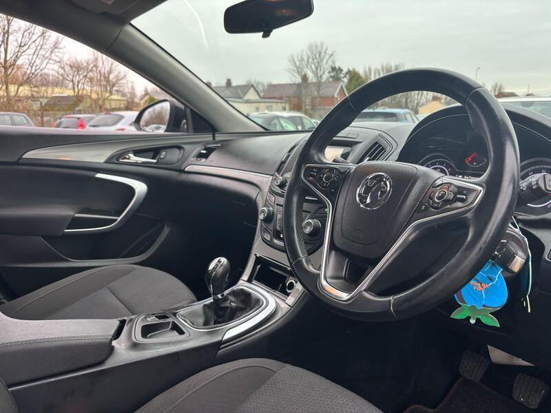 2016 Vauxhall Insignia - exterior