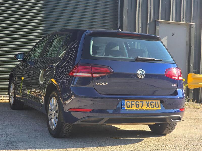2017 Volkswagen Golf 1.4 TSI S Euro 6 (s/s) 5dr interior or exterior view