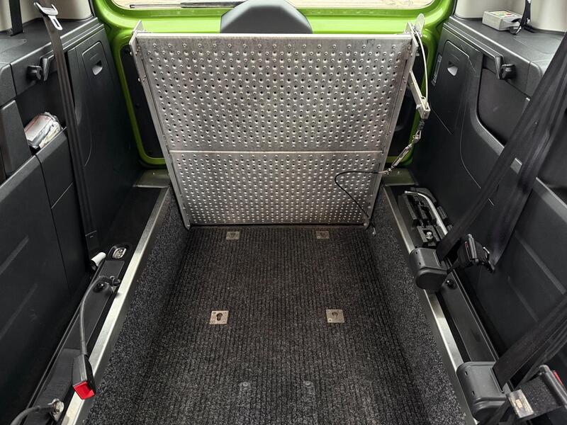 2017 Volkswagen Caddy Maxi Life - AutoTrader Import