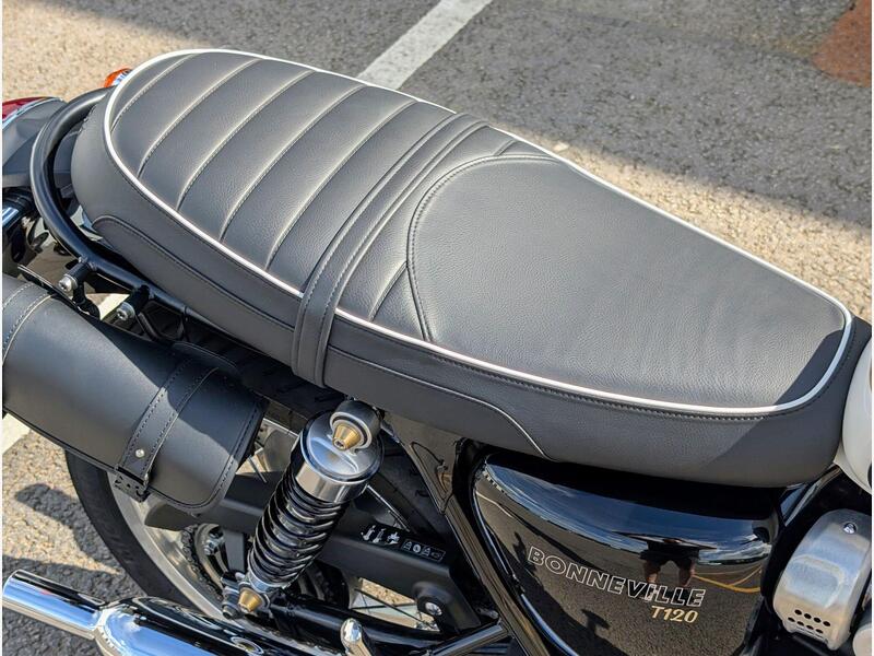 2023 Triumph Bonneville T120 - AutoTrader Import