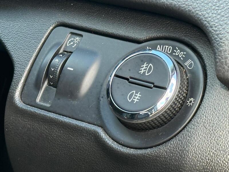 Grey 2015 Vauxhall Insignia - AutoTrader Import