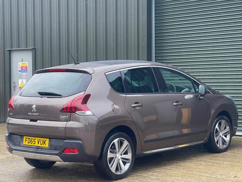2016 Peugeot 3008 1.6 BlueHDi Allure SUV 5dr Diesel ETG Euro 6 (s/s) (120 ps) interior or exterior view