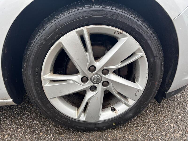 2015 Vauxhall Astra - exterior