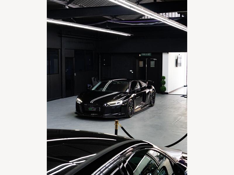 Audi R8