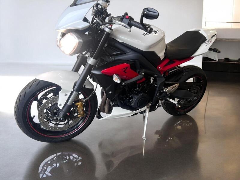 2017 Triumph Street Triple 675 - AutoTrader Import