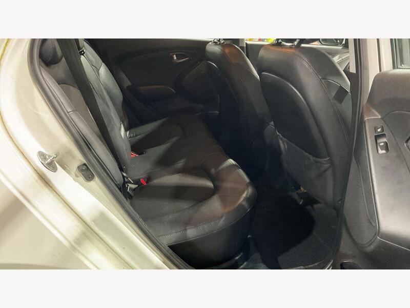 White 2013 Hyundai ix35 - AutoTrader Import