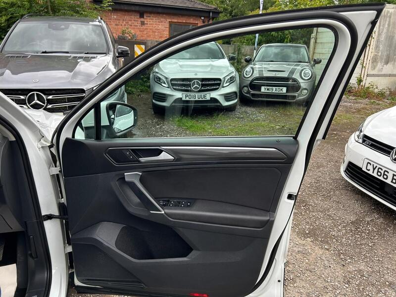 WHITE 2018 Volkswagen Tiguan - AutoTrader Import