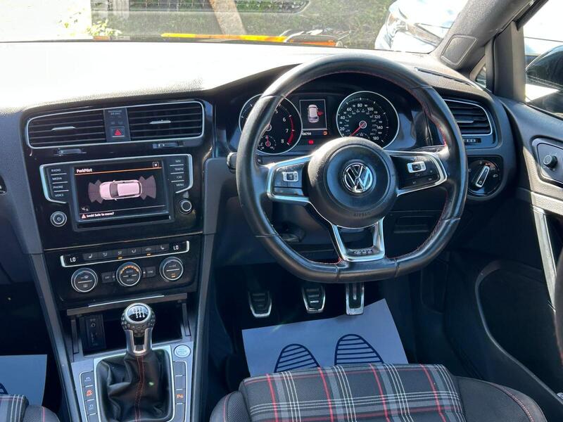 2016 Volkswagen Golf - AutoTrader Import