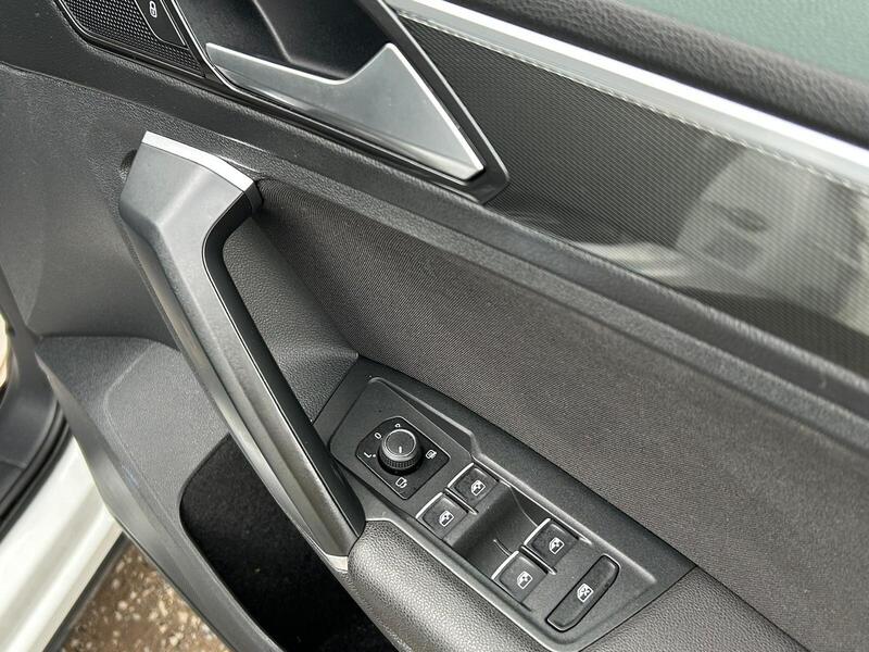WHITE 2018 Volkswagen Tiguan - AutoTrader Import