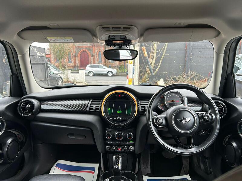 2019 MINI Hatch - AutoTrader Import