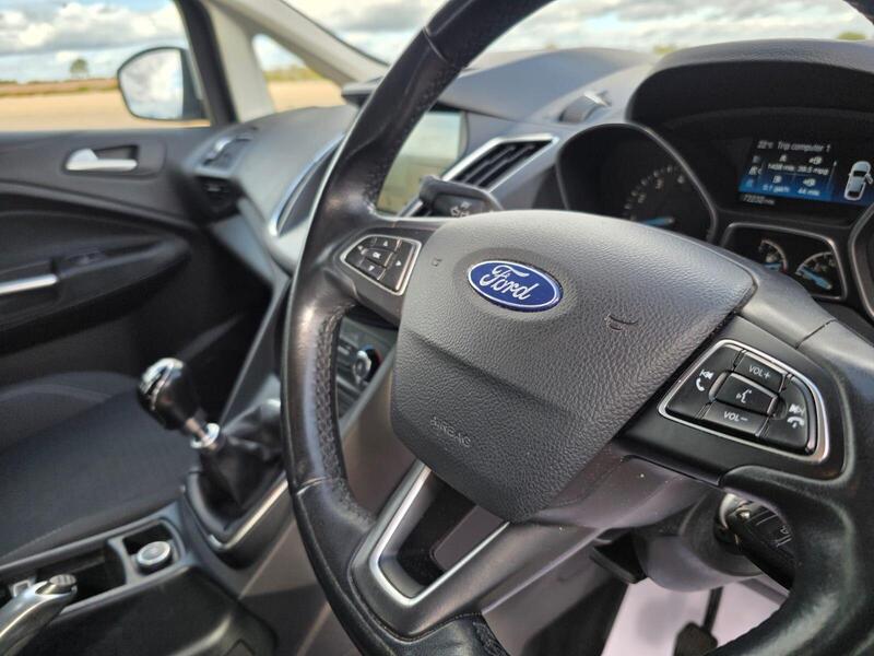 Ford C-Max 1.0T EcoBoost Zetec Euro 6 (s/s) 5dr 2017 — view 23