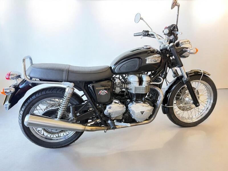2002 Triumph Bonneville 790 - AutoTrader Import