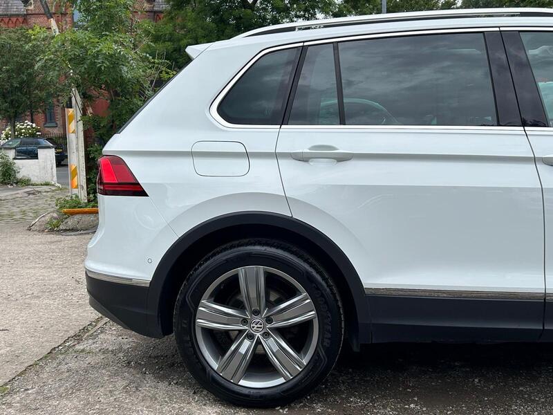 WHITE 2018 Volkswagen Tiguan - AutoTrader Import