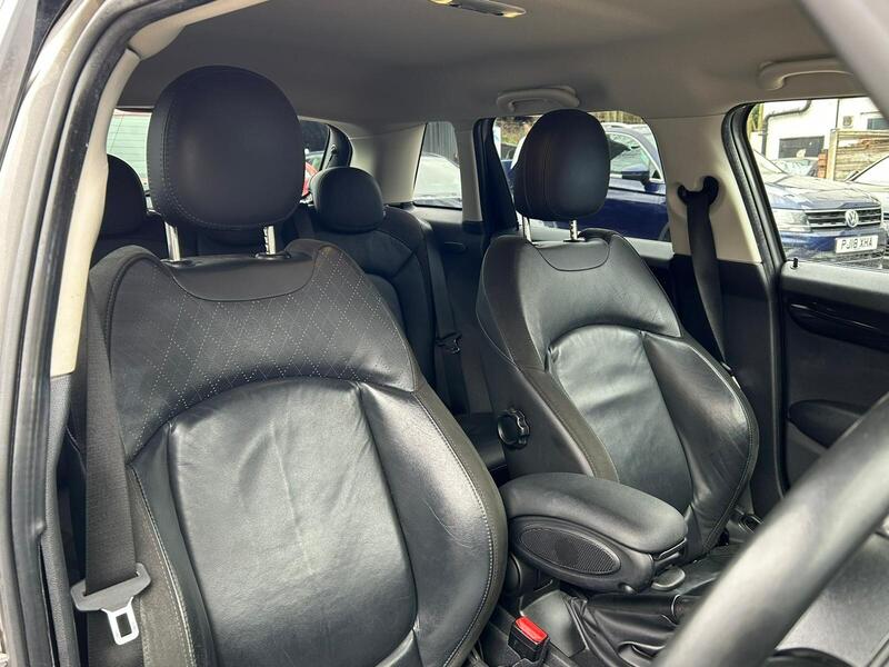 2019 MINI Hatch - AutoTrader Import