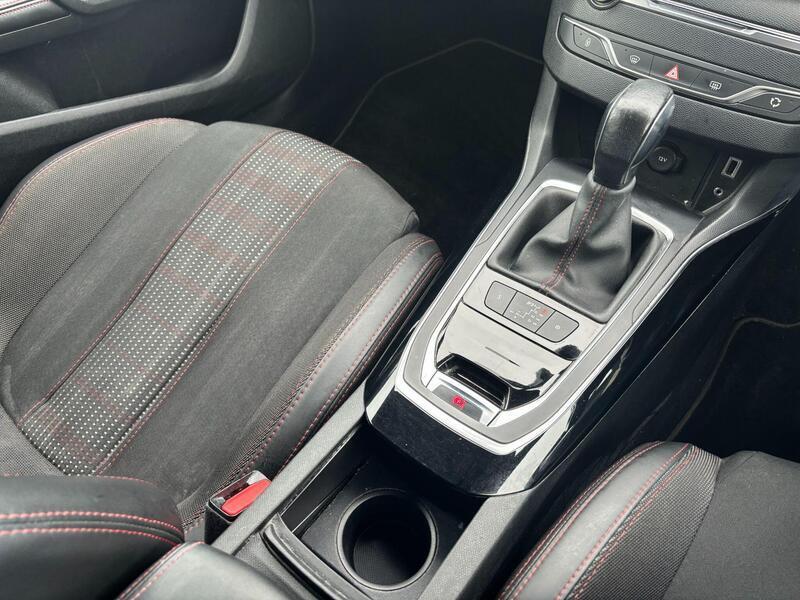 2016 Peugeot 308 - exterior