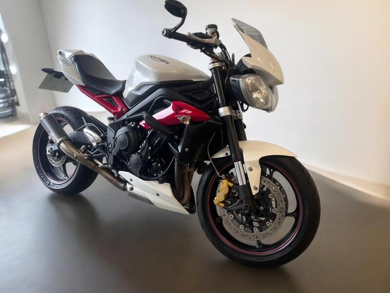 2017 Triumph Street Triple 675 - AutoTrader Import