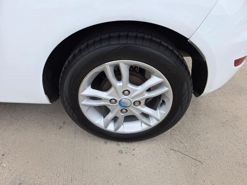 Ford Fiesta 1.0T EcoBoost Zetec Euro 5 (s/s) 3dr 2015 — view 19