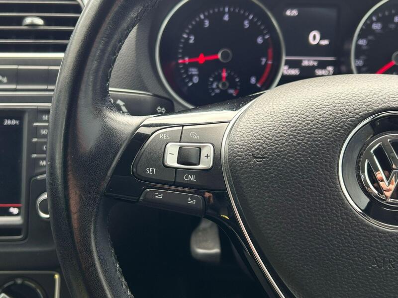 2016 Volkswagen Polo - AutoTrader Import