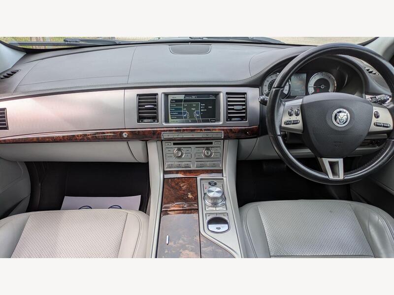 2011 Jaguar XF - AutoTrader Import