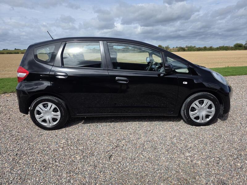 Honda Jazz 1.2 i-VTEC S Euro 5 5dr 2012 — view 7