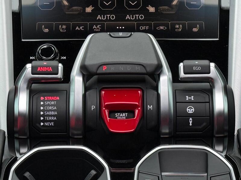 2021 Lamborghini Urus - AutoTrader Import