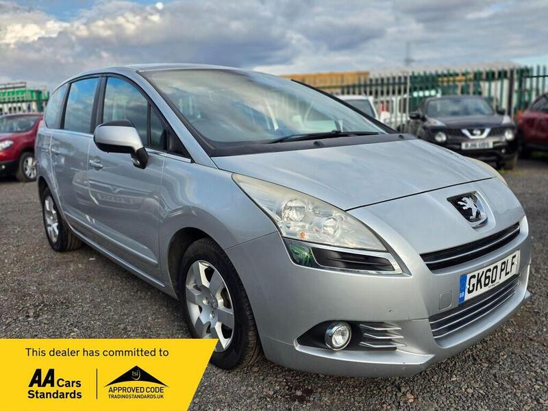 2010 Peugeot 5008
