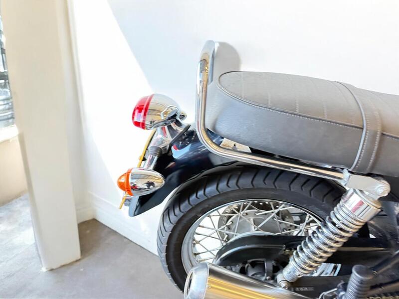 2002 Triumph Bonneville 790 - AutoTrader Import