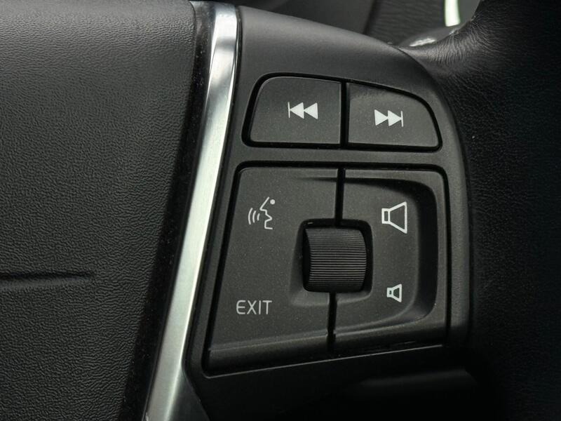 2013 Volvo V40 Cross Country - AutoTrader Import