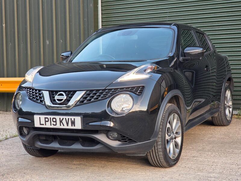 2019 Nissan Juke 1.6 Tekna Euro 6 5dr interior or exterior view