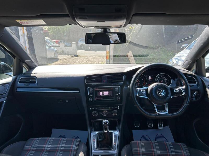 2016 Volkswagen Golf - AutoTrader Import