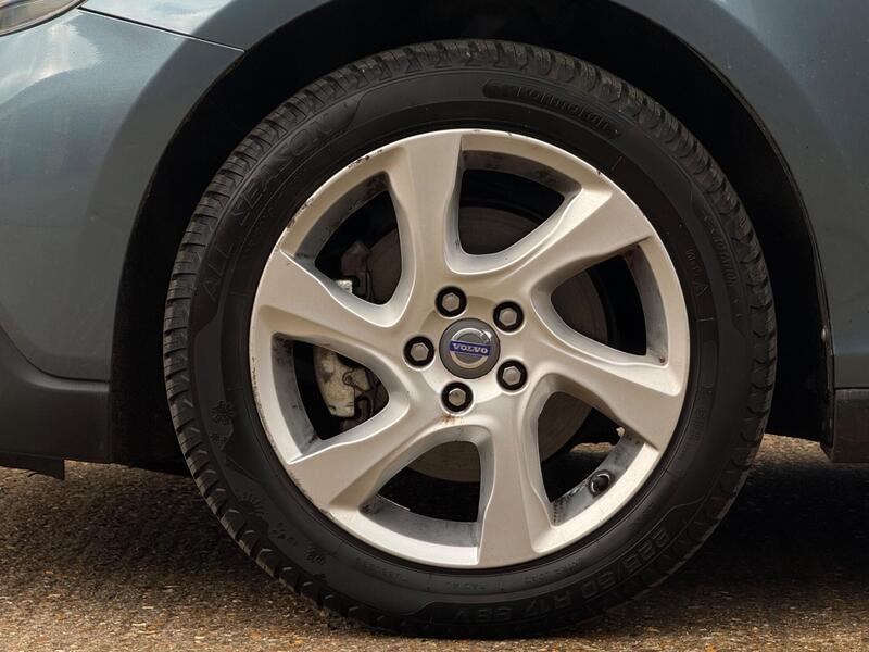 2013 Volvo V40 Cross Country - AutoTrader Import