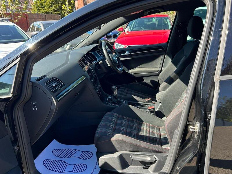 2016 Volkswagen Golf - AutoTrader Import