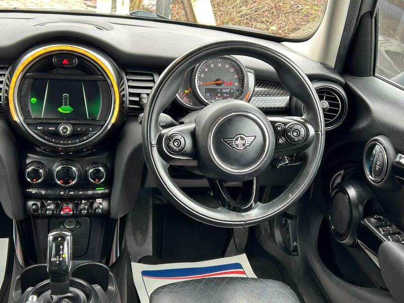 2019 MINI Hatch - AutoTrader Import