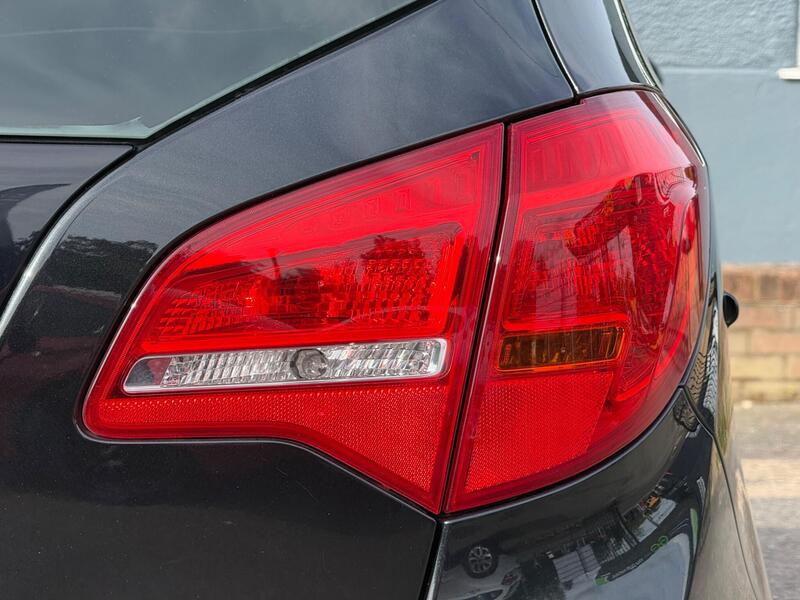 2017 Vauxhall Meriva - AutoTrader Import