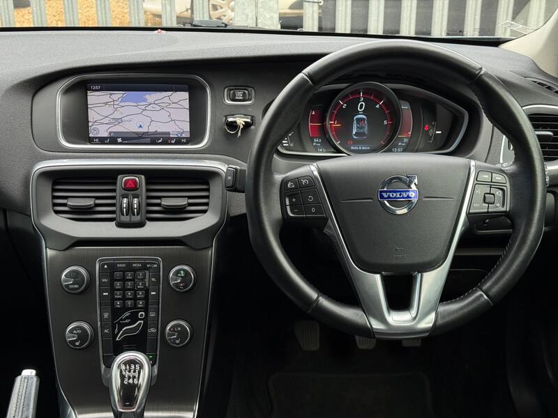 2013 Volvo V40 Cross Country - AutoTrader Import