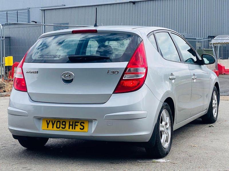 i30