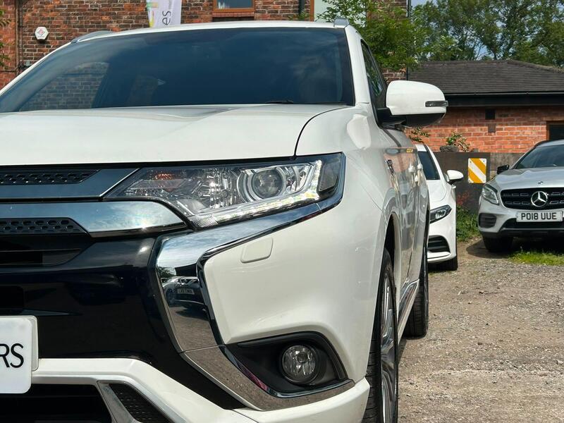 2021 Mitsubishi Outlander - AutoTrader Import