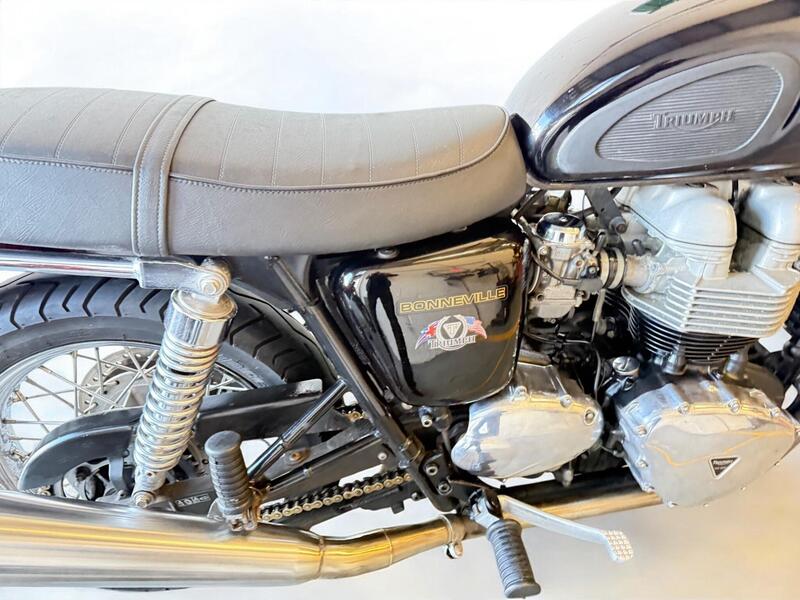 2002 Triumph Bonneville 790 - AutoTrader Import