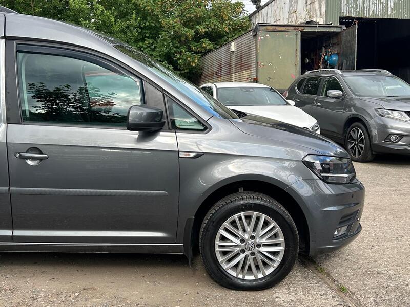 2020 Volkswagen Caddy Maxi Life - AutoTrader Import