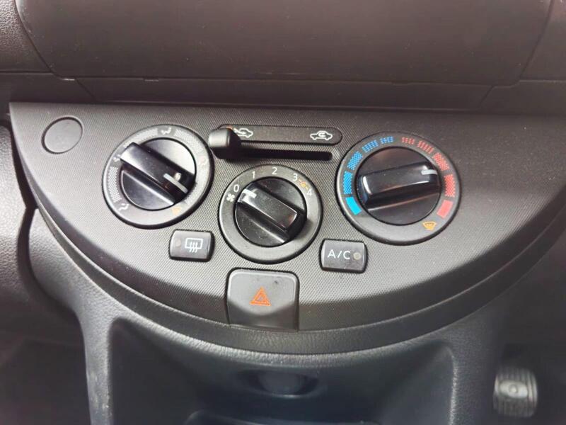 WHITE 2009 Nissan NOTE - AutoTrader Import