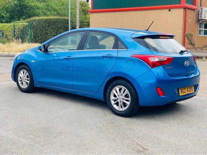 i30