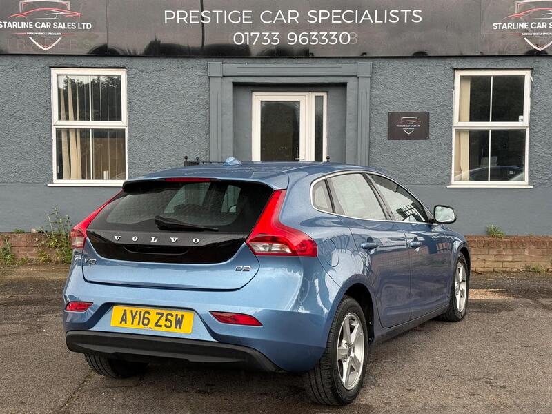 2016 Volvo V40 - AutoTrader Import