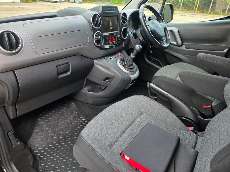 2017 Citroen Berlingo 1.2 PureTech Flair Multispace MPV Euro 6 (s/s) 5dr interior or exterior view
