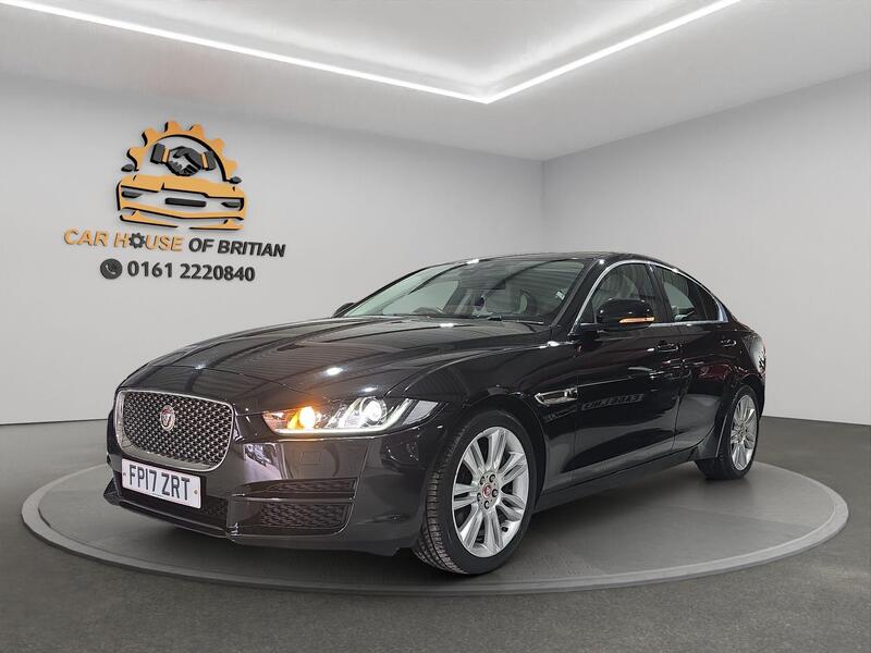 Jaguar XE 2.0i Portfolio Auto Euro 6 (s/s) 4dr
