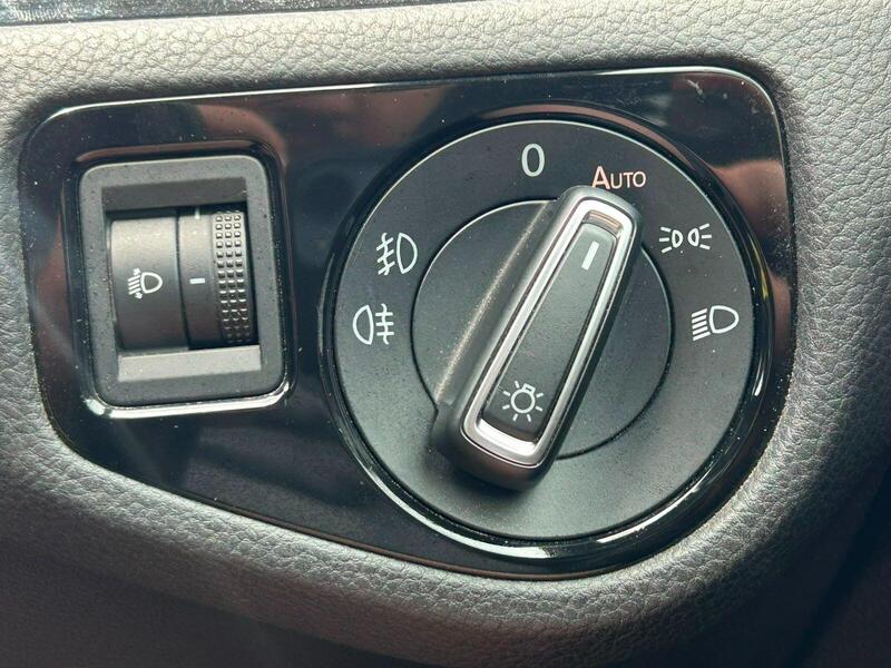 2016 Volkswagen Golf - AutoTrader Import