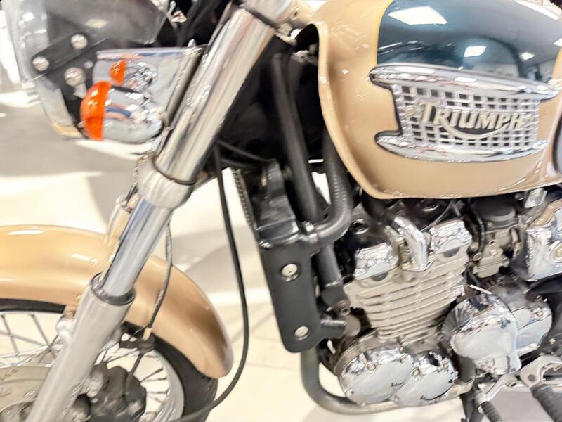 2001 Triumph Thunderbird 900 - AutoTrader Import