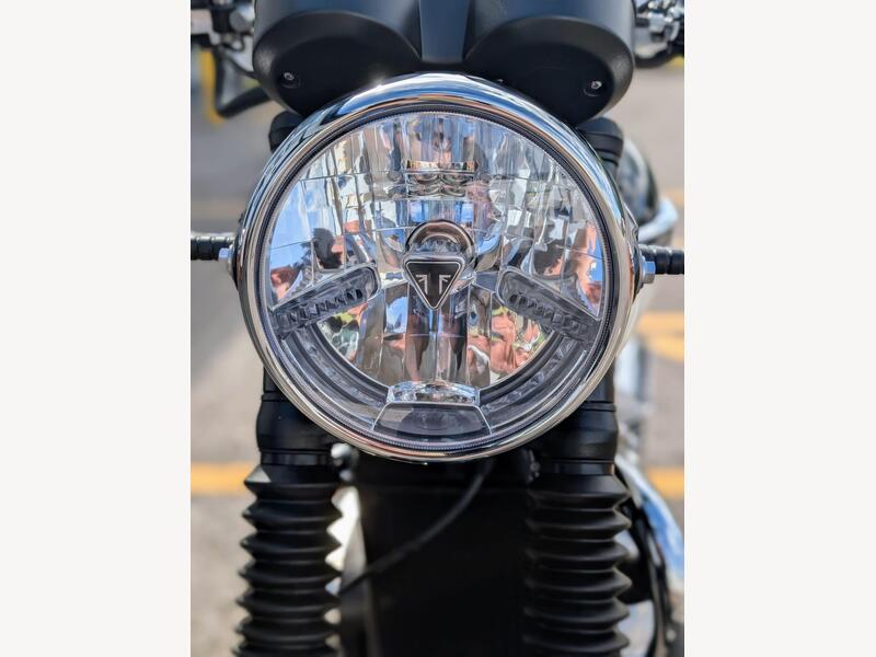 2023 Triumph Bonneville T120 - AutoTrader Import