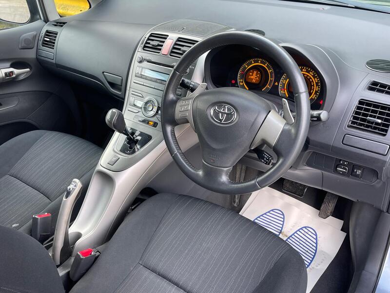 2007 Toyota Auris 1.6 T Spirit Multimode 5dr interior or exterior view